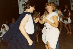 toga 89 05.jpg (10034 bytes)